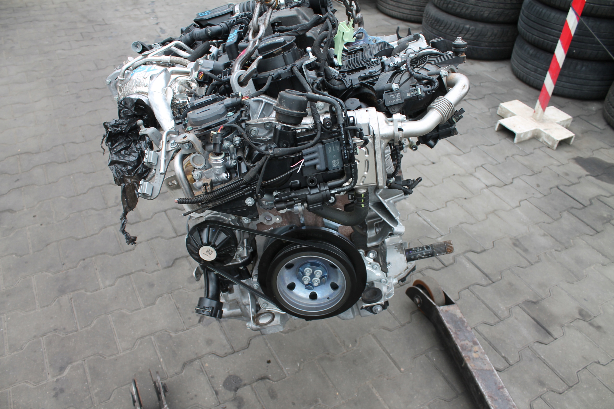 engine complete MERCEDES GLC C KLASA E KLASA 1 TURBO 4X4 654820 8TYS KM