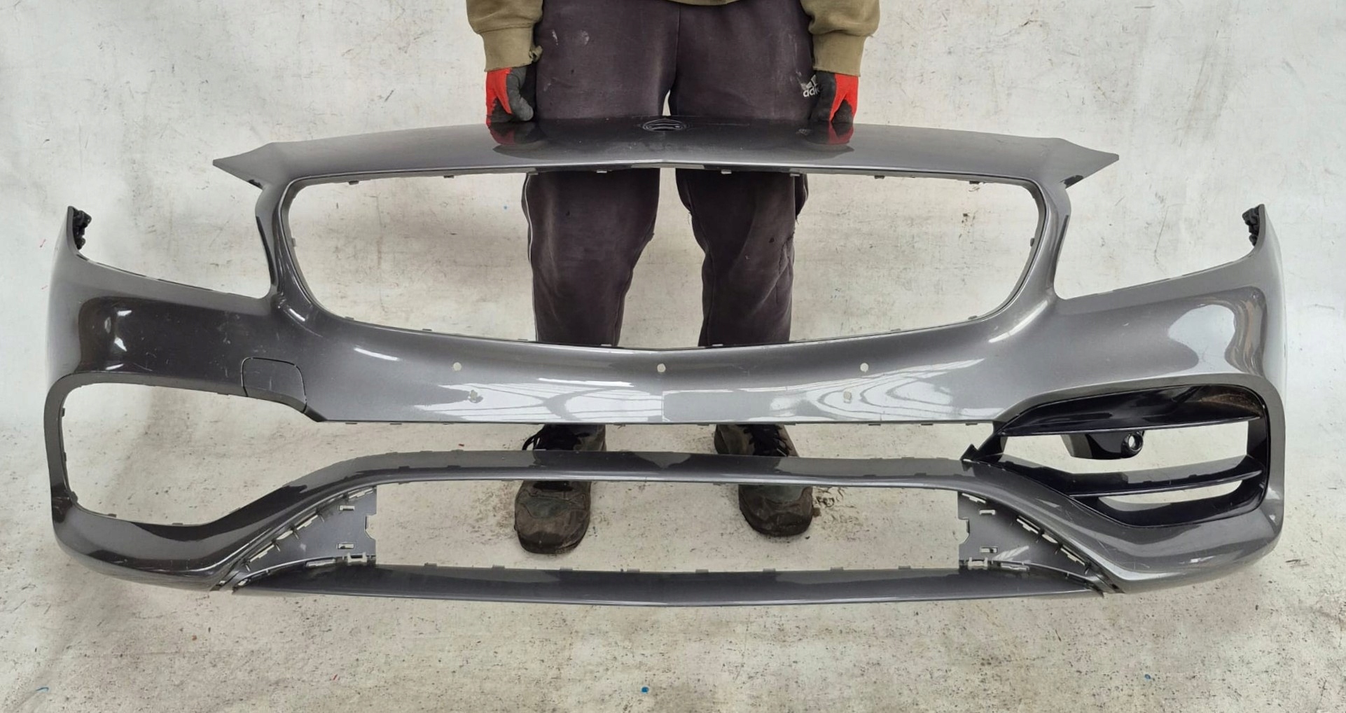 MERCEDES A-KLASA W176 45 AMG LIFT 15-18 bumper front front grid PDC