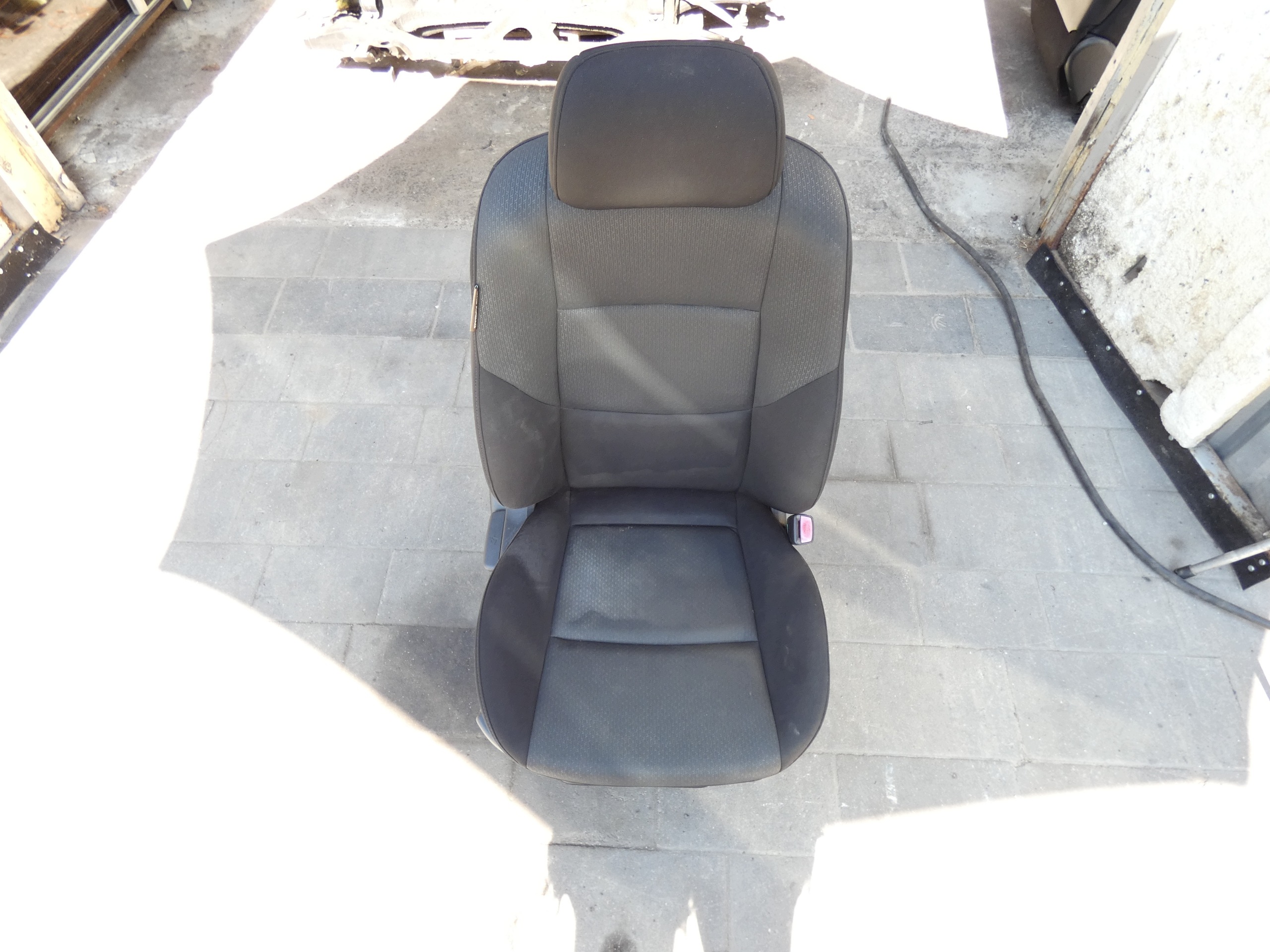 sedačka pravý předek spolujezdce HYUNDAI I30 a FD 5D 07-12