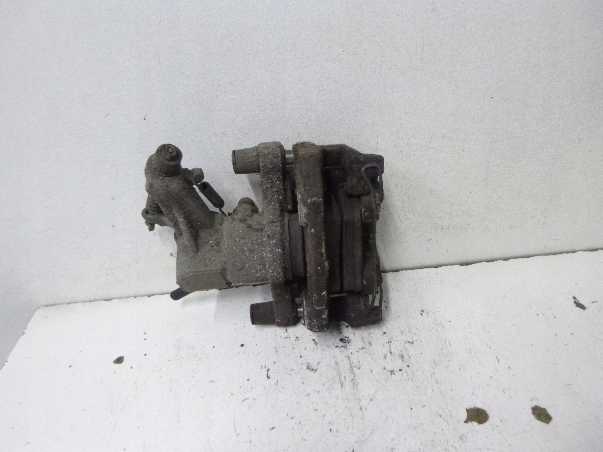 caliper brake rear part Opel Signum 2.2 2003r.