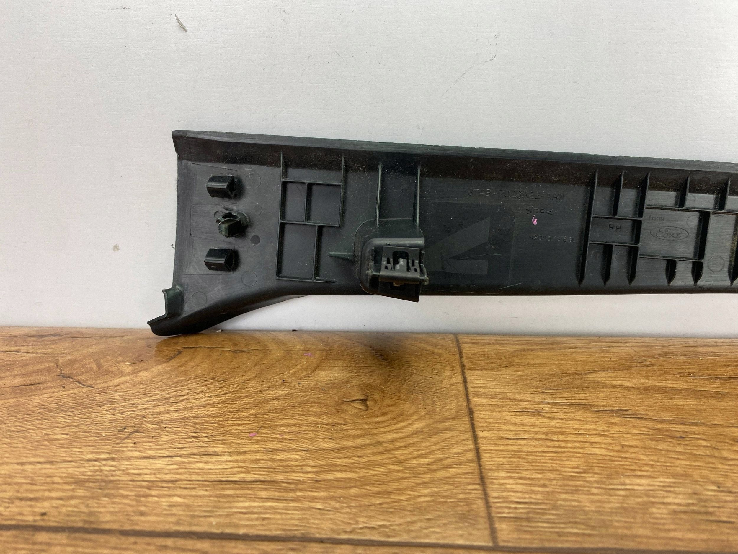 cover slupka A Ford Edge II 2019+