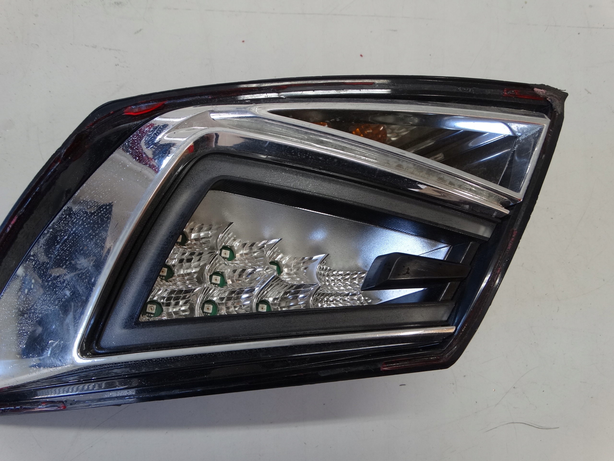 light right rear part SEAT LEON III 5F0945208E