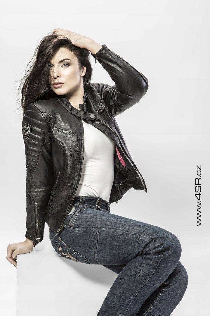 B-Monster Lady 44 Waga produktu z opakowaniem jednostkowym 0.15 kg