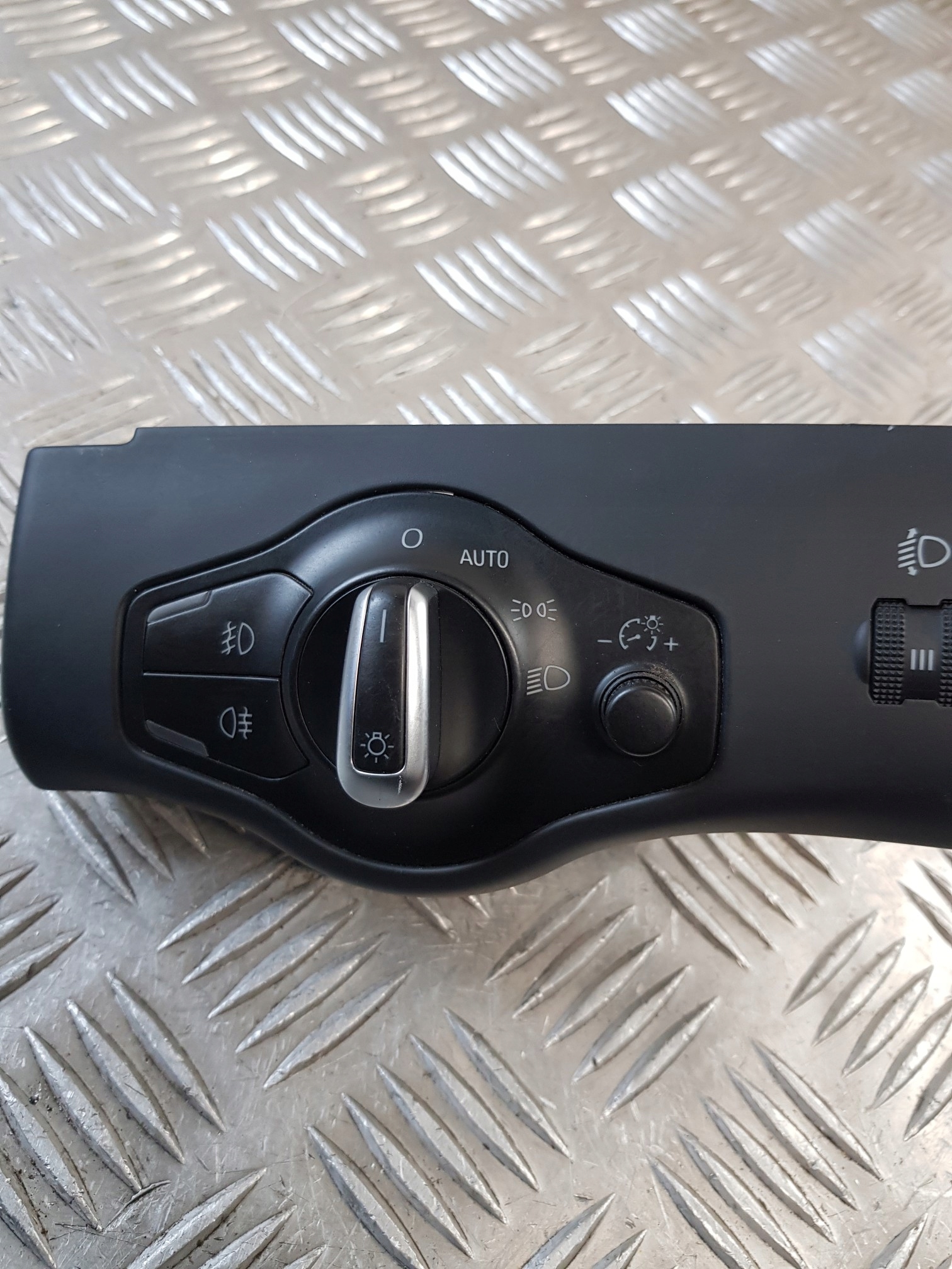 Schalter lichtschalter AUDI A4 B8 10R