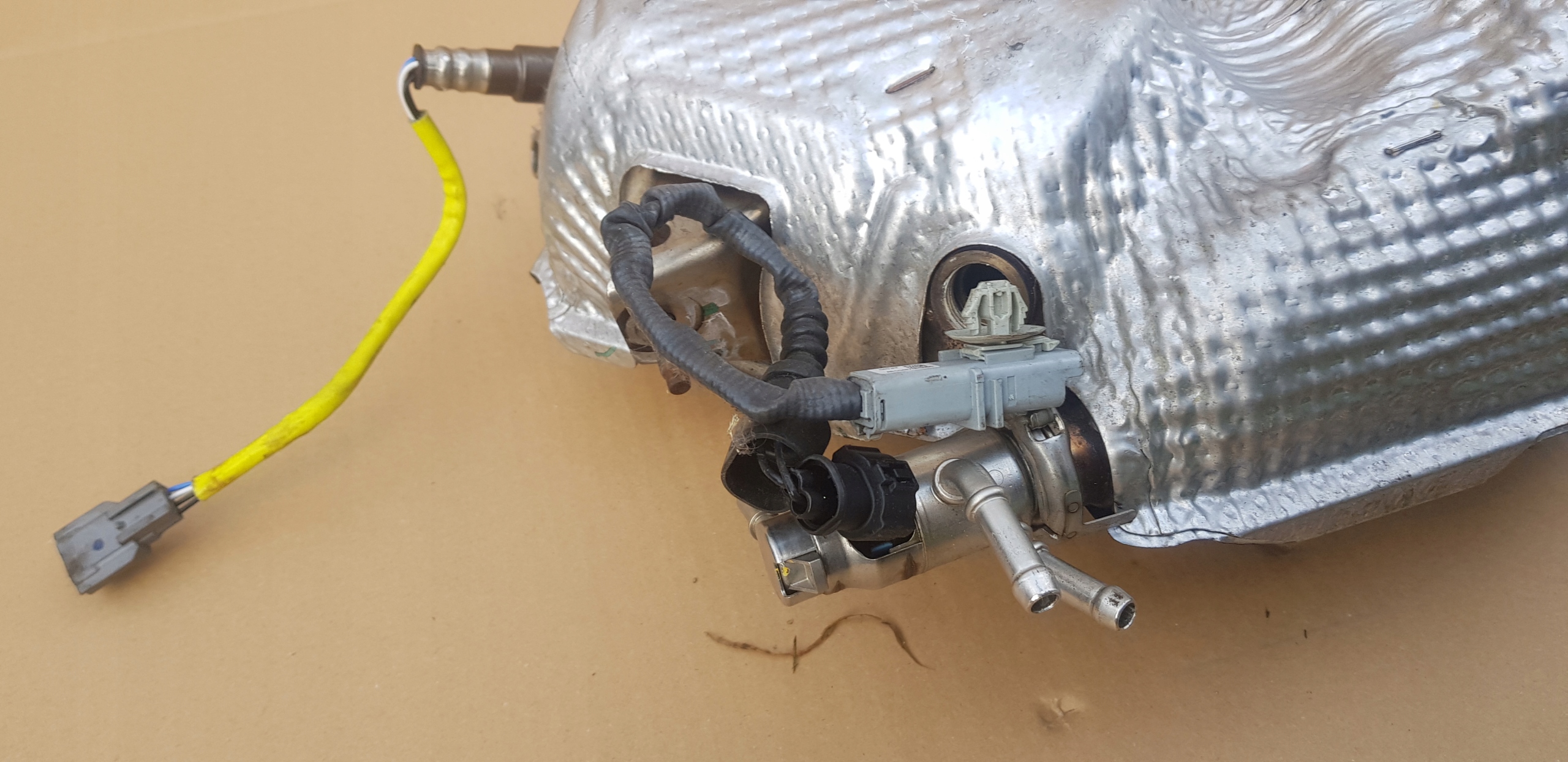 renault EXPRESS VAN 1.5 катализатор 208022037R