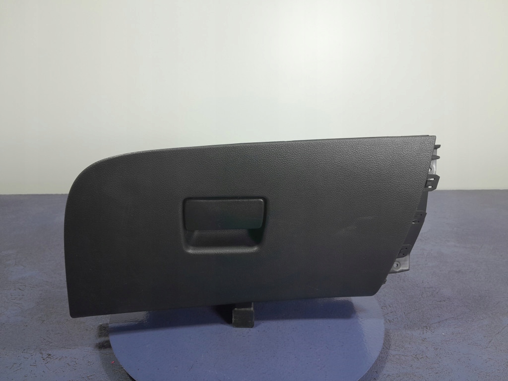 opel ASTRA K бардачок пассажира европа 13412991