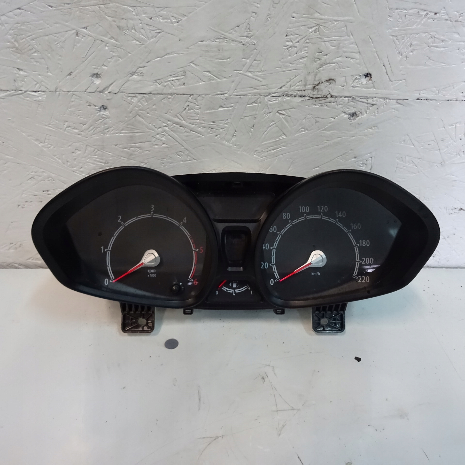 FORD FIESTA MK7 1.4TDCI dials 8A6T10849CL