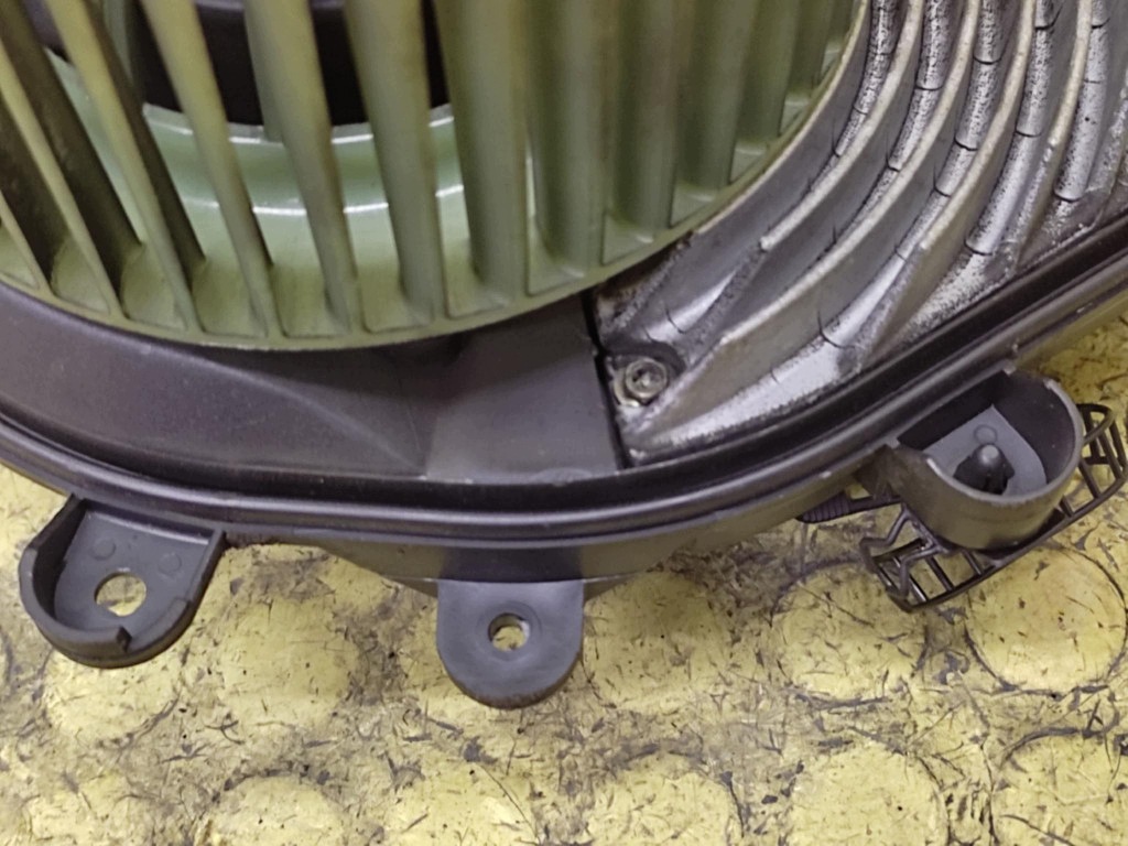 VW PASSAT B5 heating air 8D1820021