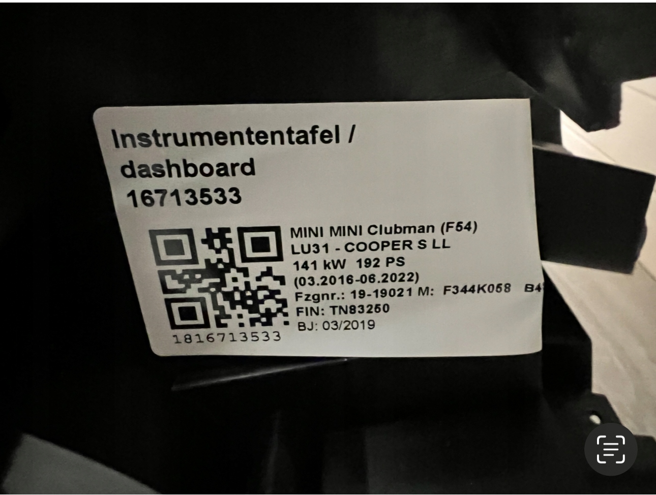 MINI F54 Clubman dashboard instrument panel console originál HUD