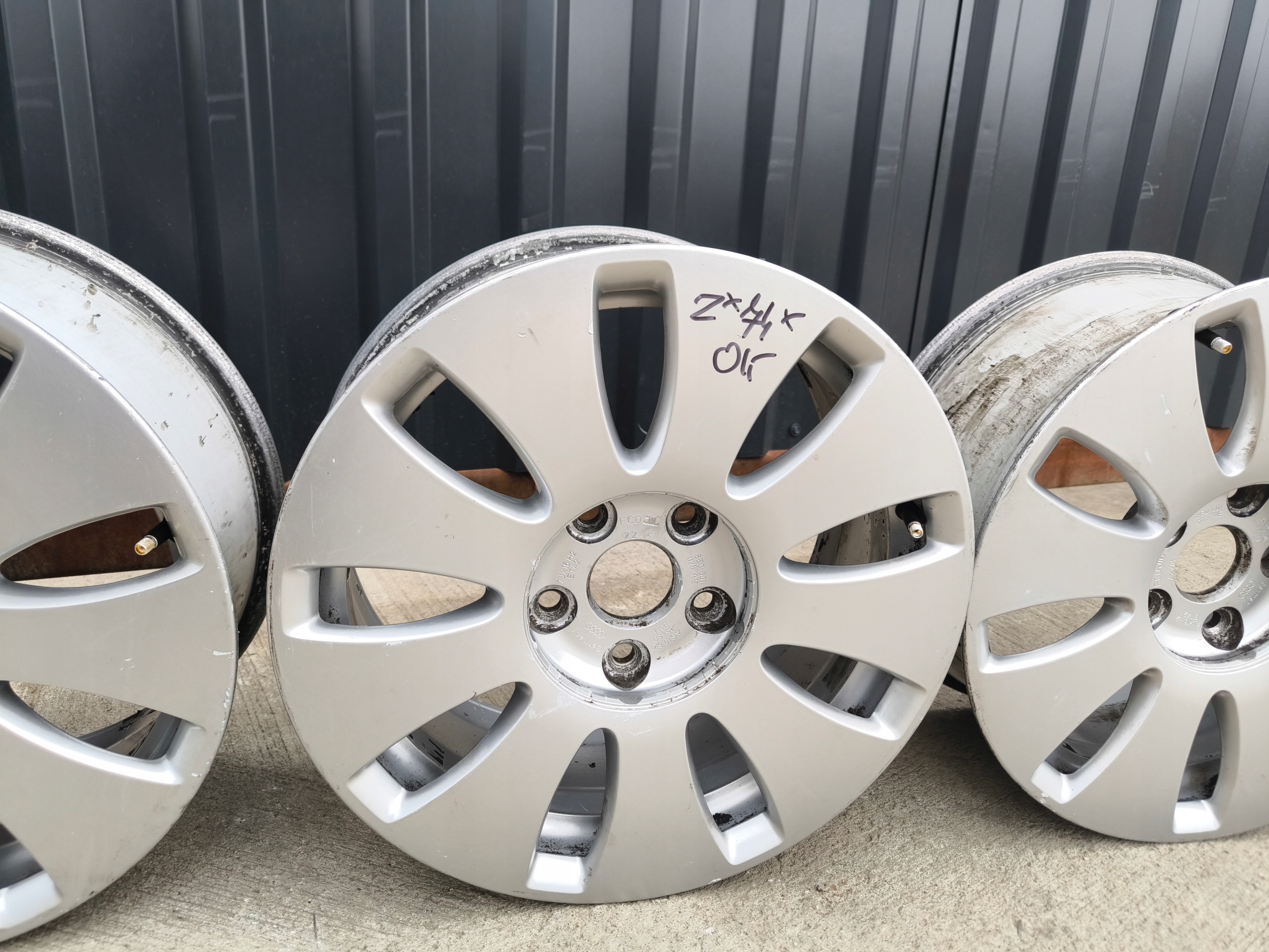 disc discs VW AUDI A3 A4 A6 ITP 7.0J R16 ET42 8E0601025AE Z*74* OK
