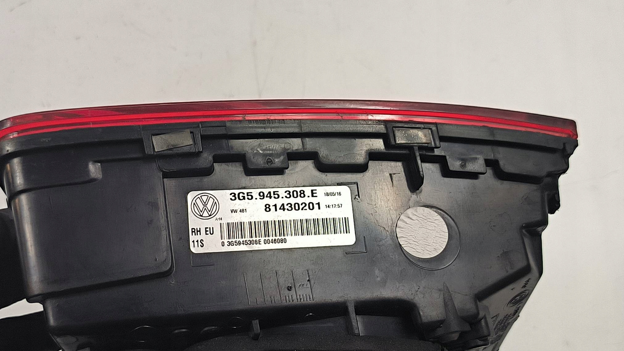 light right rear part 3G5945308E VOLKSWAGEN PASSAT B8 sedan