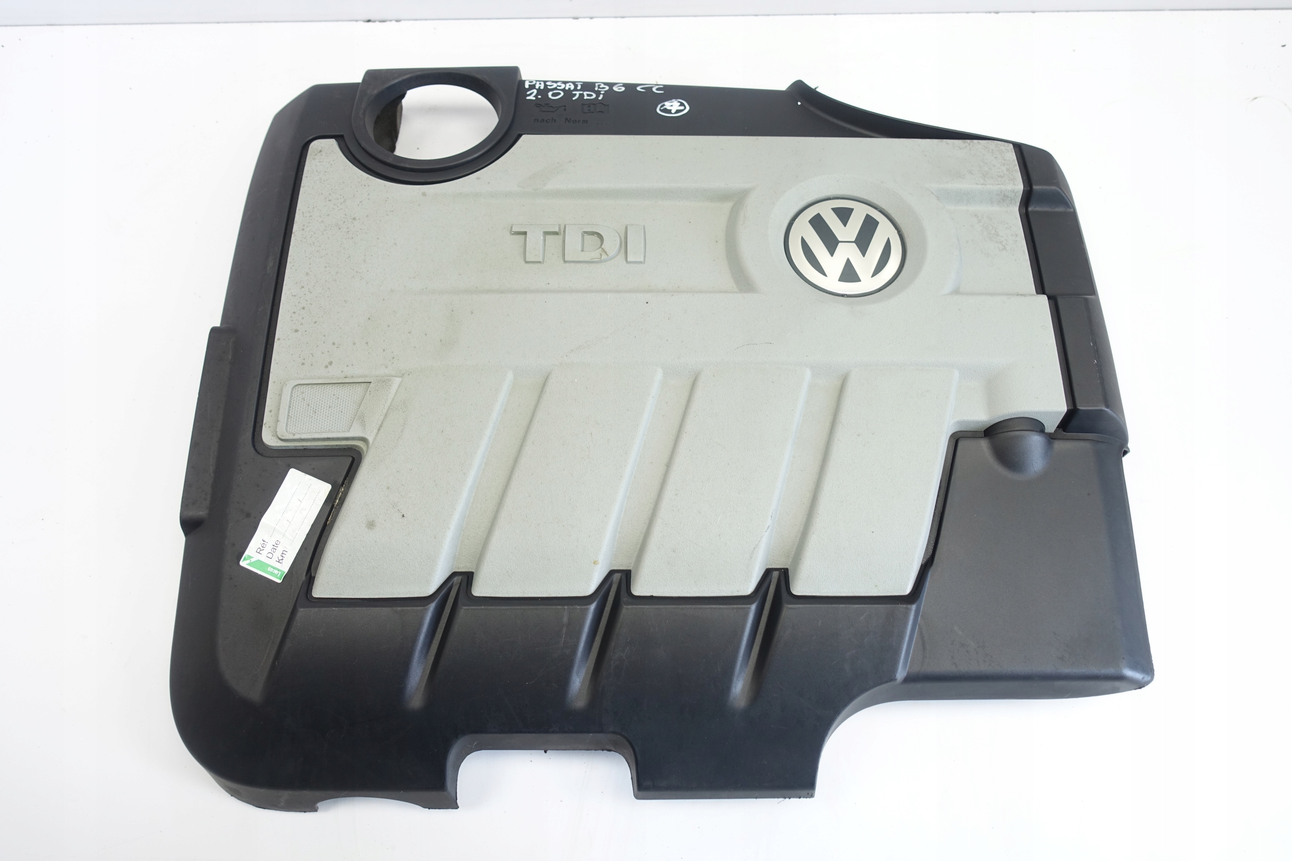 VW Passat CC 2.0 TDI капот двигателя верхняя крышка