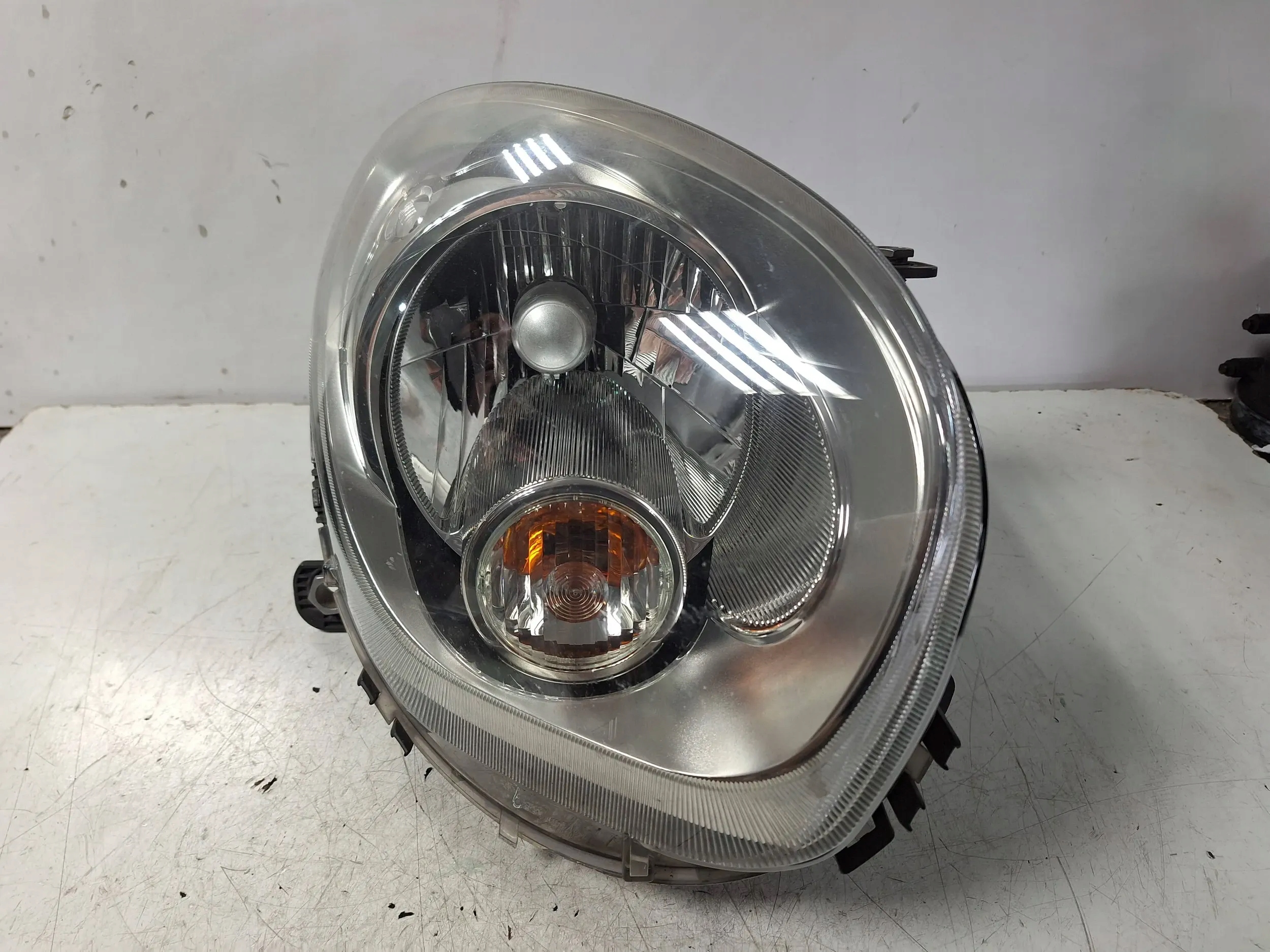 light front right Mini Countryman R60 10-16 EU