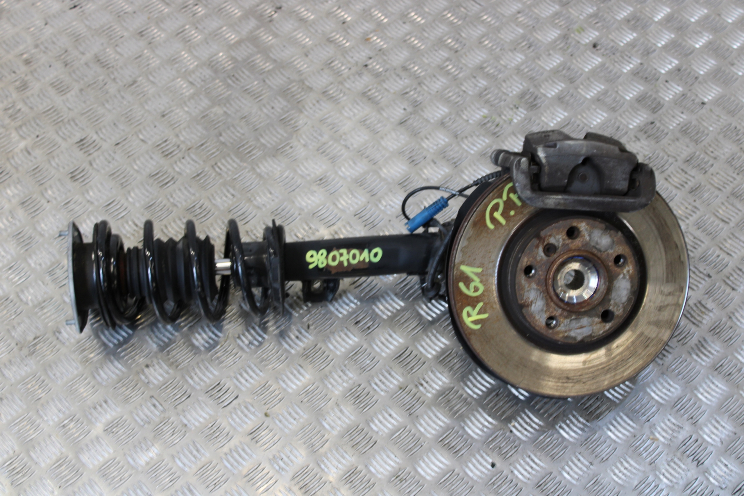 swing McPherson shock absorber right front MINI PACEMAN R61 S