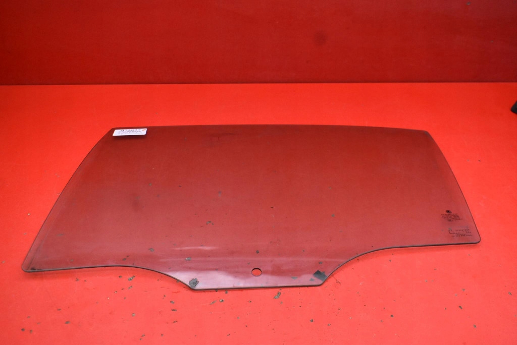 window side left rear part rear SKODA OCTAVIA 3 III 5D HB 13-17