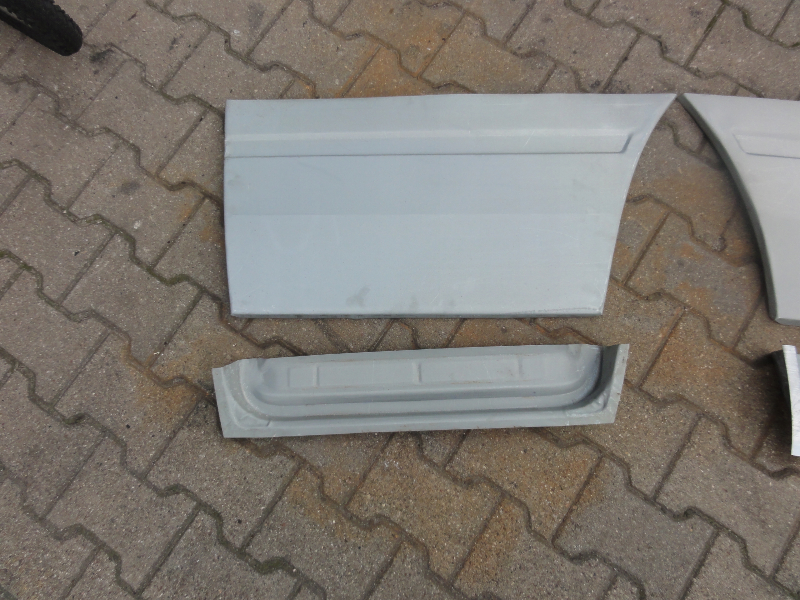 MERCEDES SPRINTER REPERATURKI POSZYCIA + KORYTKA Producent części Inny