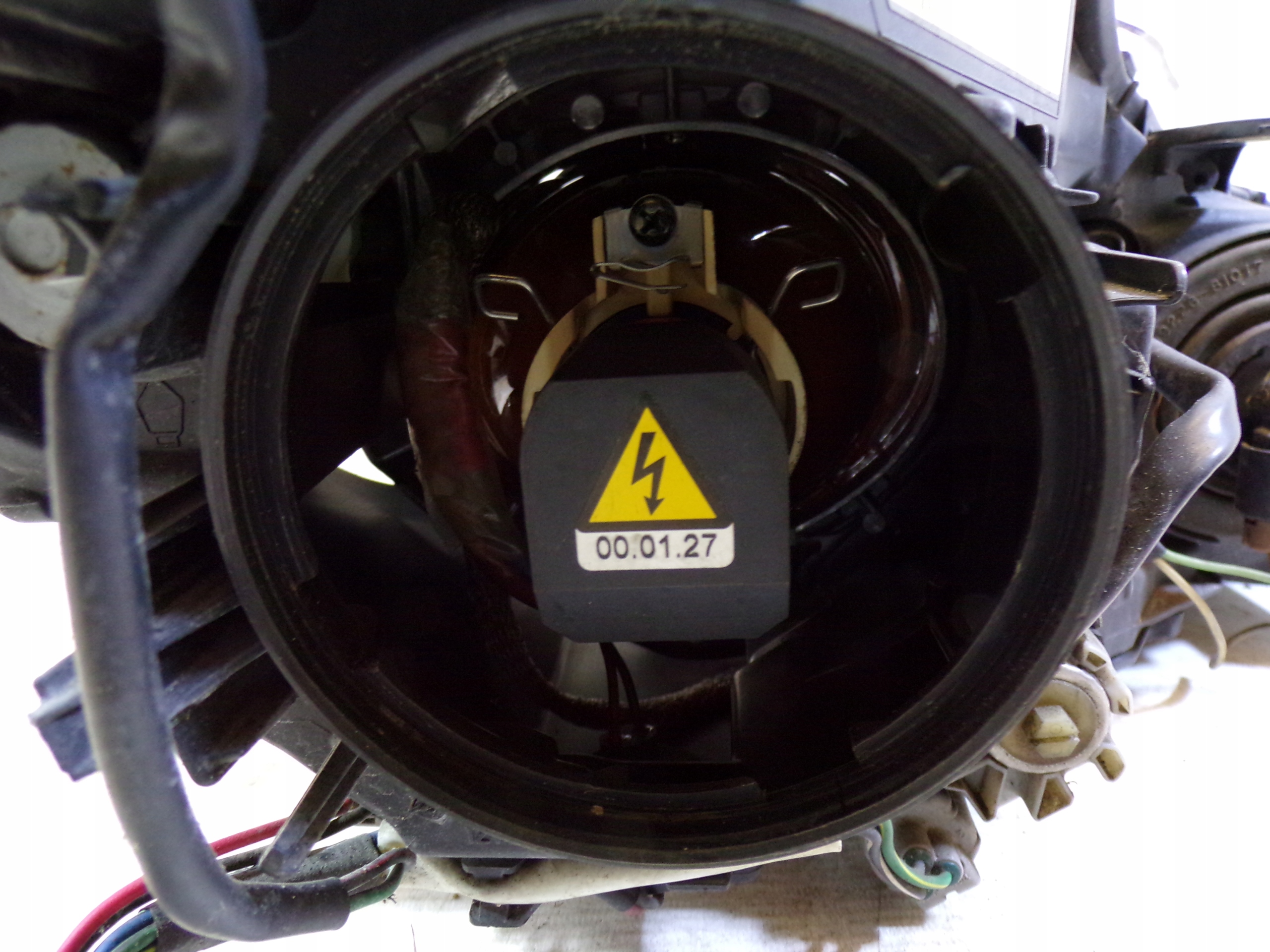 light front left XENON SUBARU LEGACY 5 V