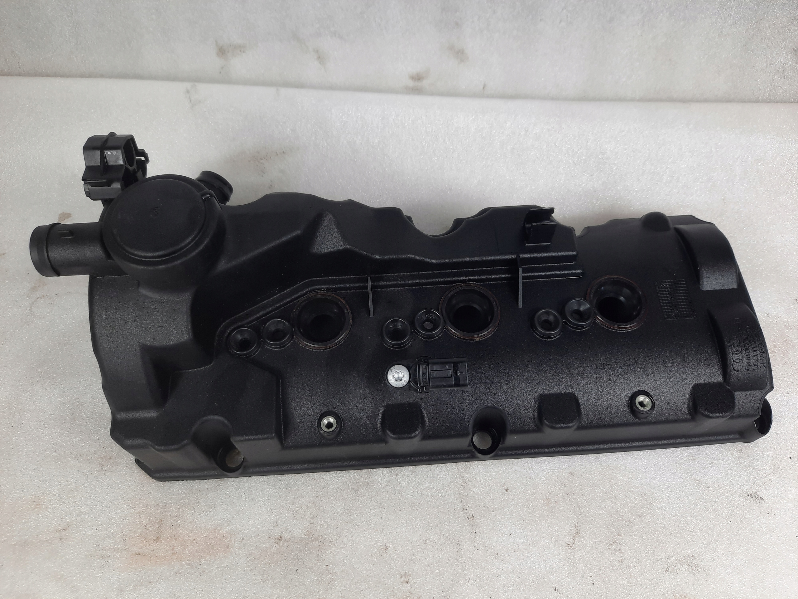 059103470AS - Крышка клапана AUDI A8 D4 A6 3.0 TDI CDT