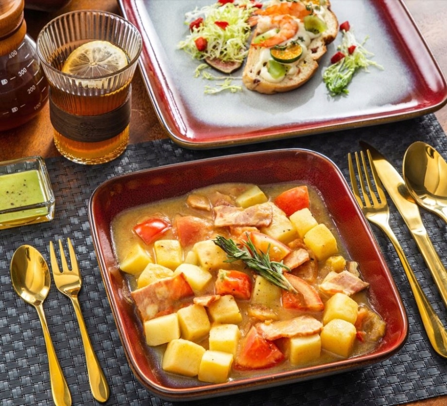 Zastawa świąteczna VANCASSO STERN serwis obiadowy kamionka dla 4 osób/16szt Kolor odcienie błękitu