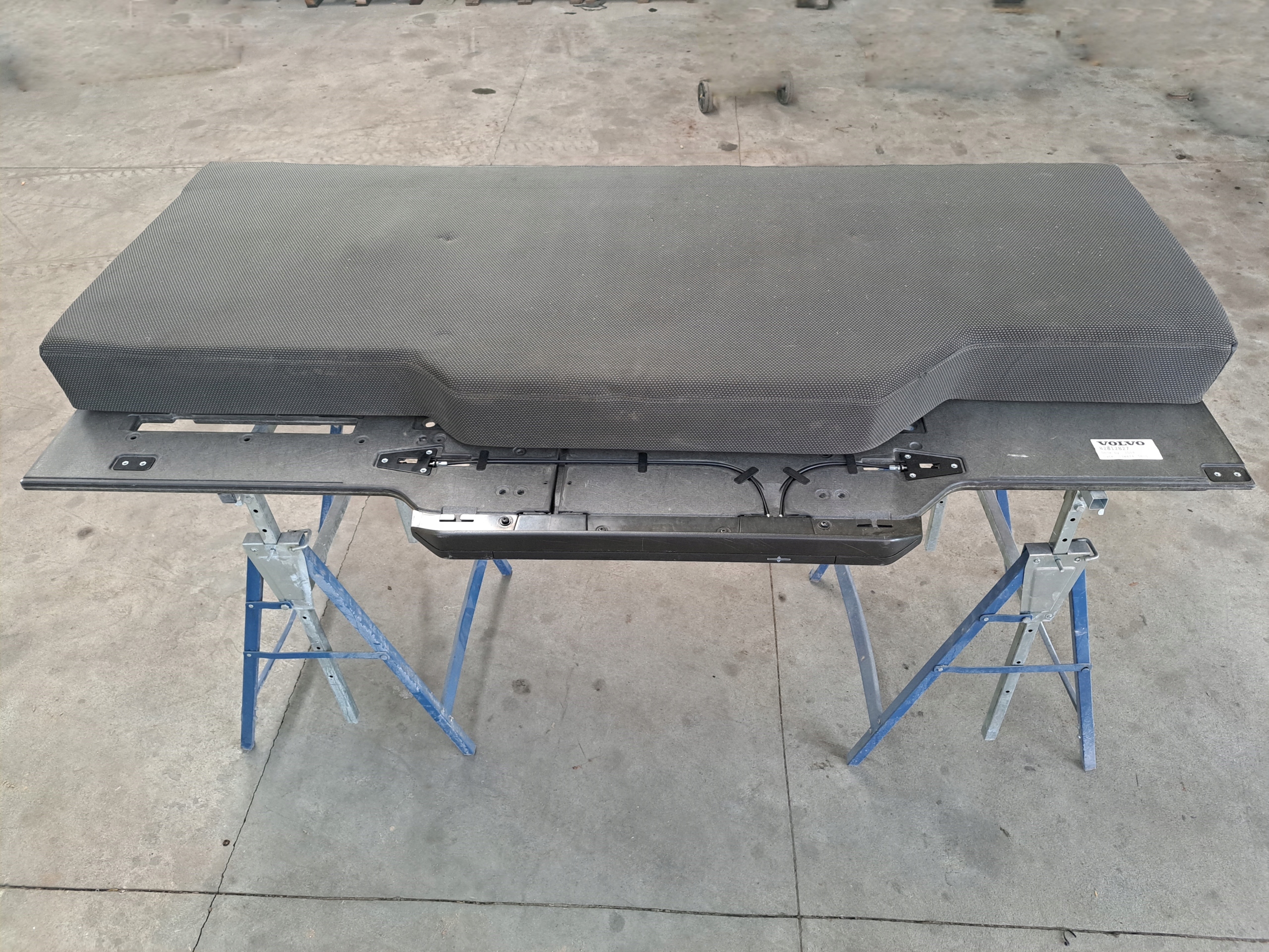 ŁÓŻKO DOLNE MATERAC STELAŻ VOLVO FH 4 EURO 6