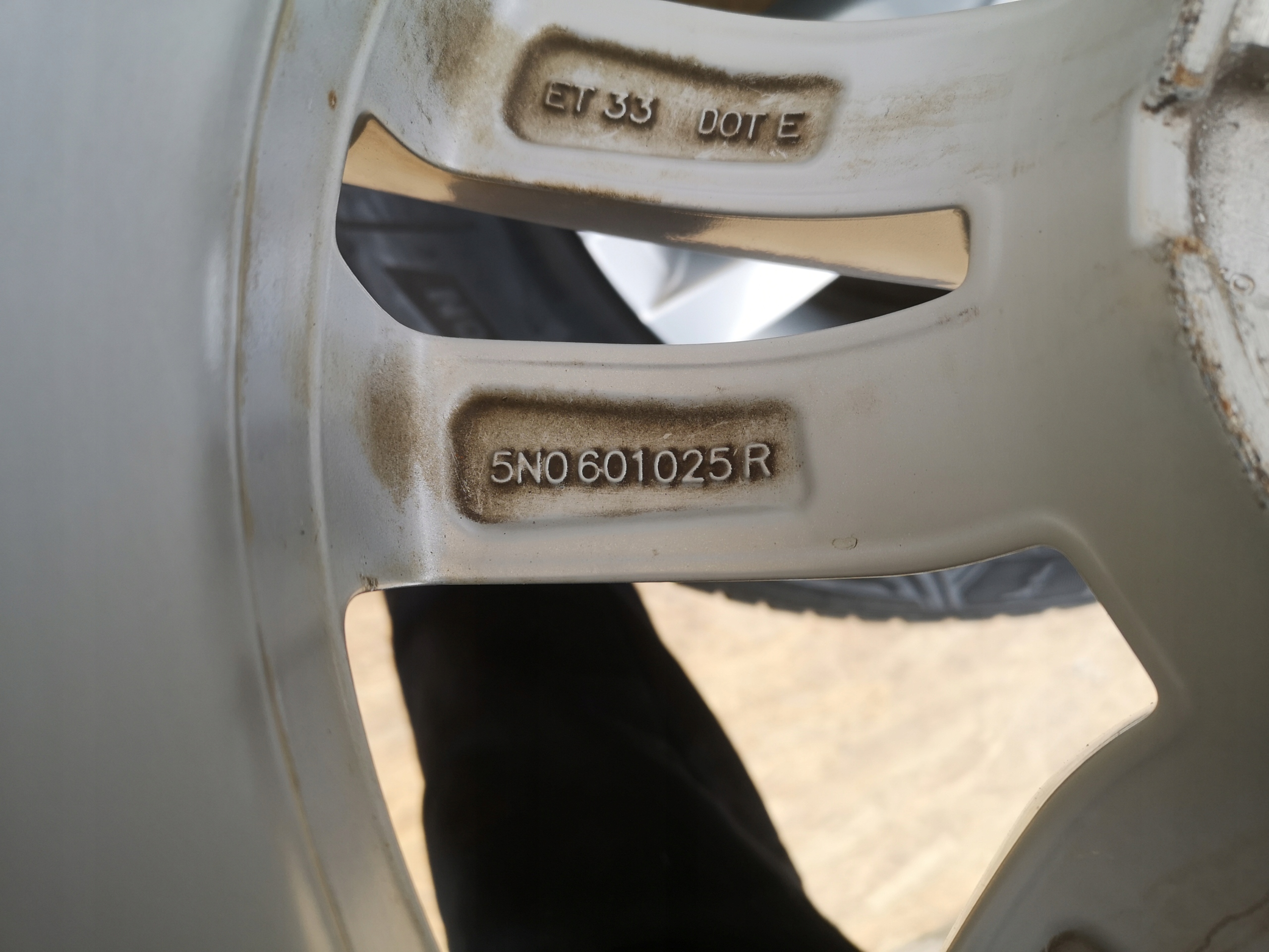 TIGUAN 5N ALU FELGI OPONY 215/65/16 KOŁA 16" Producent felg Volkswagen OE