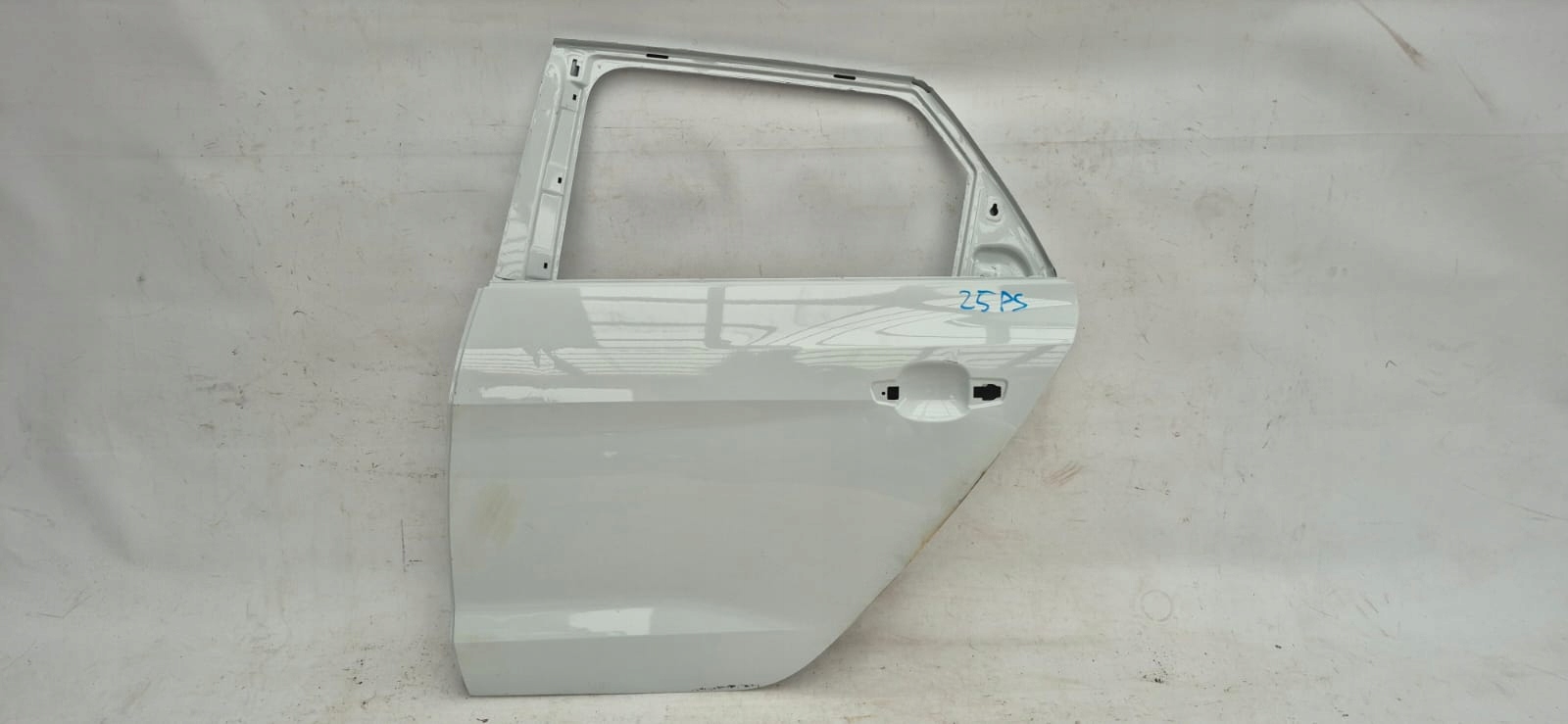 AUDI A1 II 2 18-> door rear part rear. left
