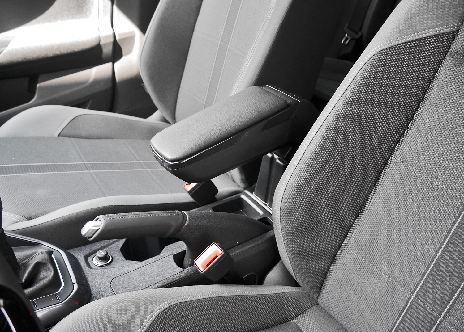 Podlokietnik dedykowany Renault Clio 4 2013 Part manufacturer Rati