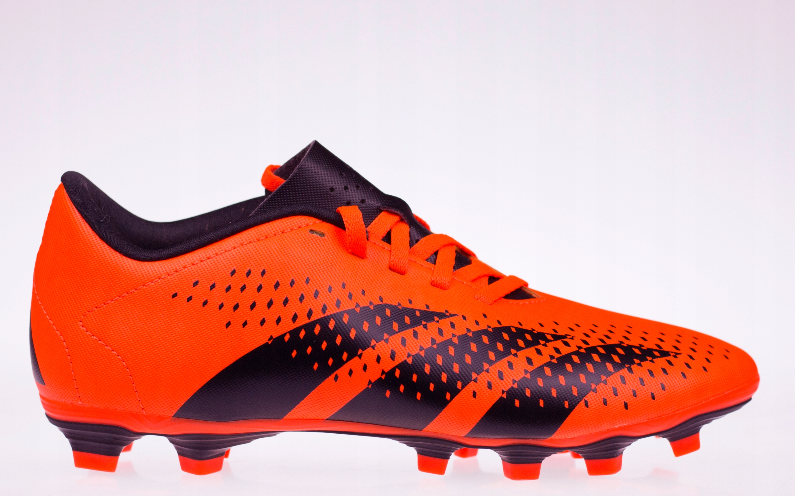 Kopačky Adidas Predator ACCURACY.4 FxG