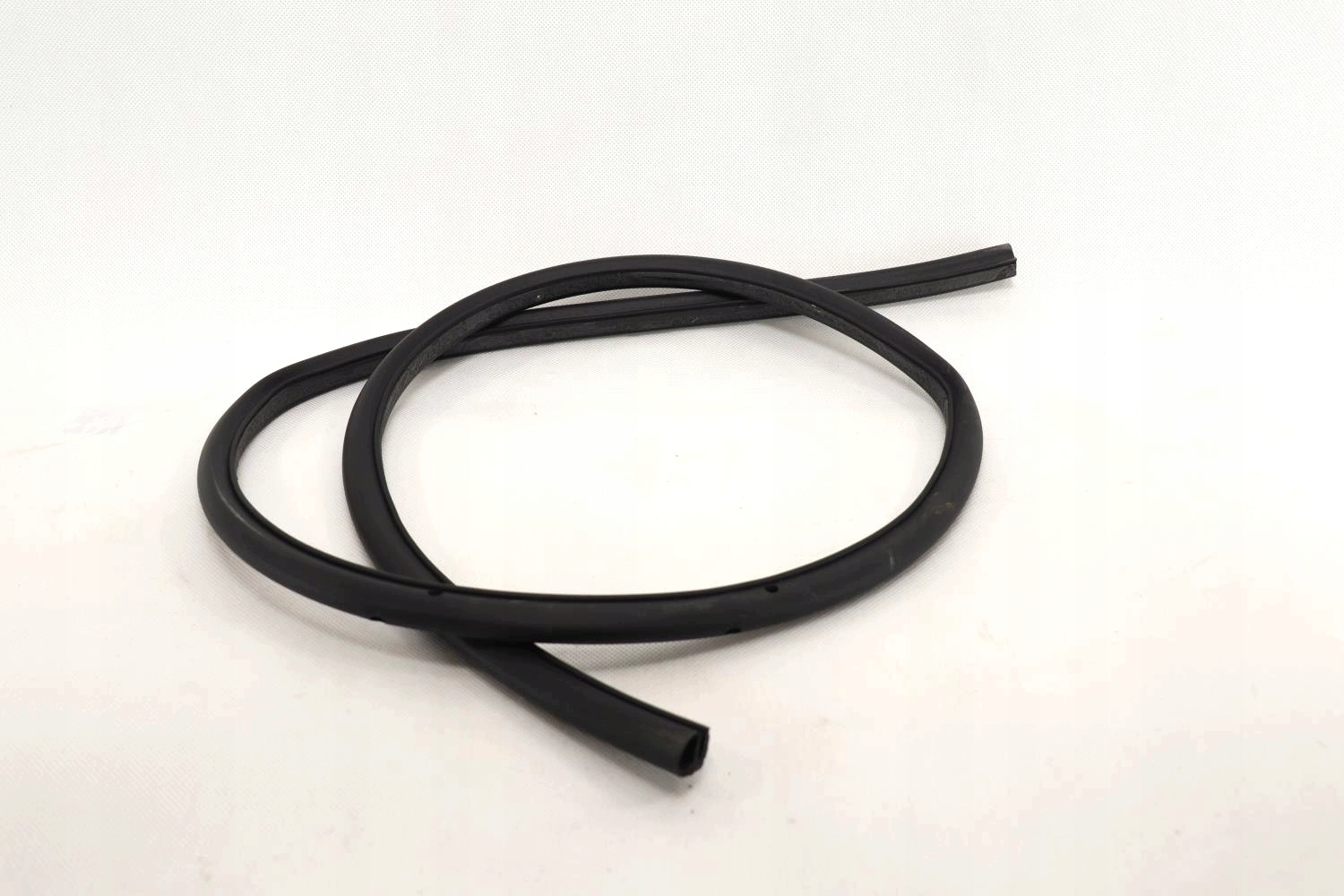 TESLA III 3 USZCIELKA DRZWI TYŁ PRAWA 1090508-00-D Strona zabudowy tył - prawa