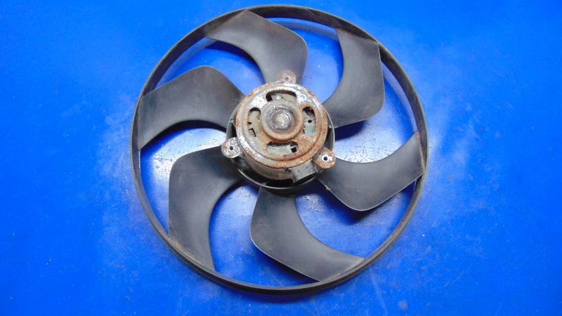 ventilátor chladiče OPEL VIVARO RENAULT TRAFIC PRIMASTER 01-14R