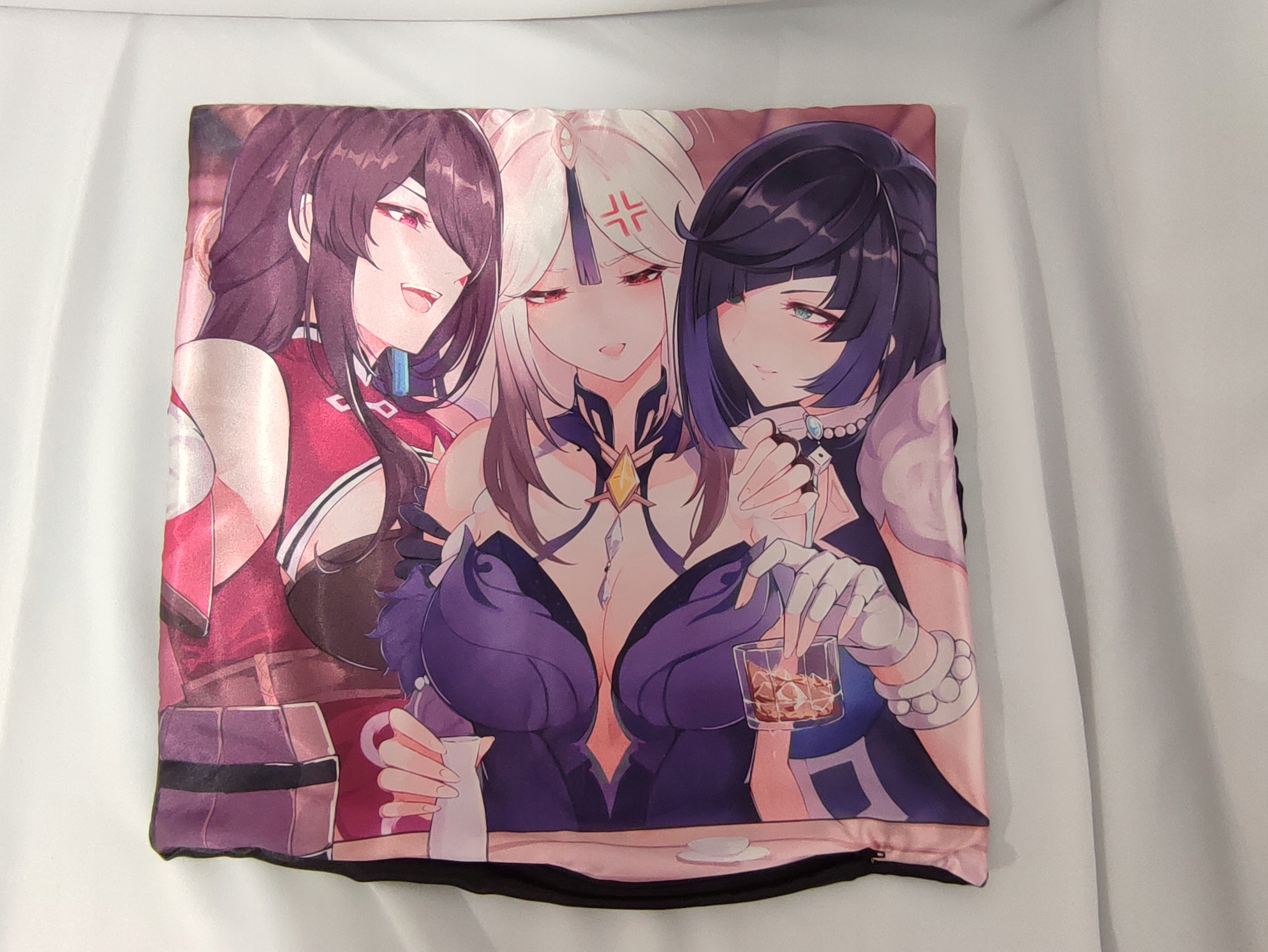 Poduszka Genshin Impact Diluc Marka inna