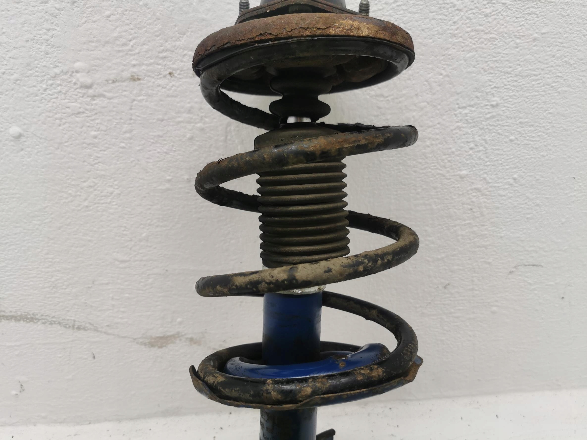 shock absorber left front PEUGEOT 4007 2.2 HDI 156KM
