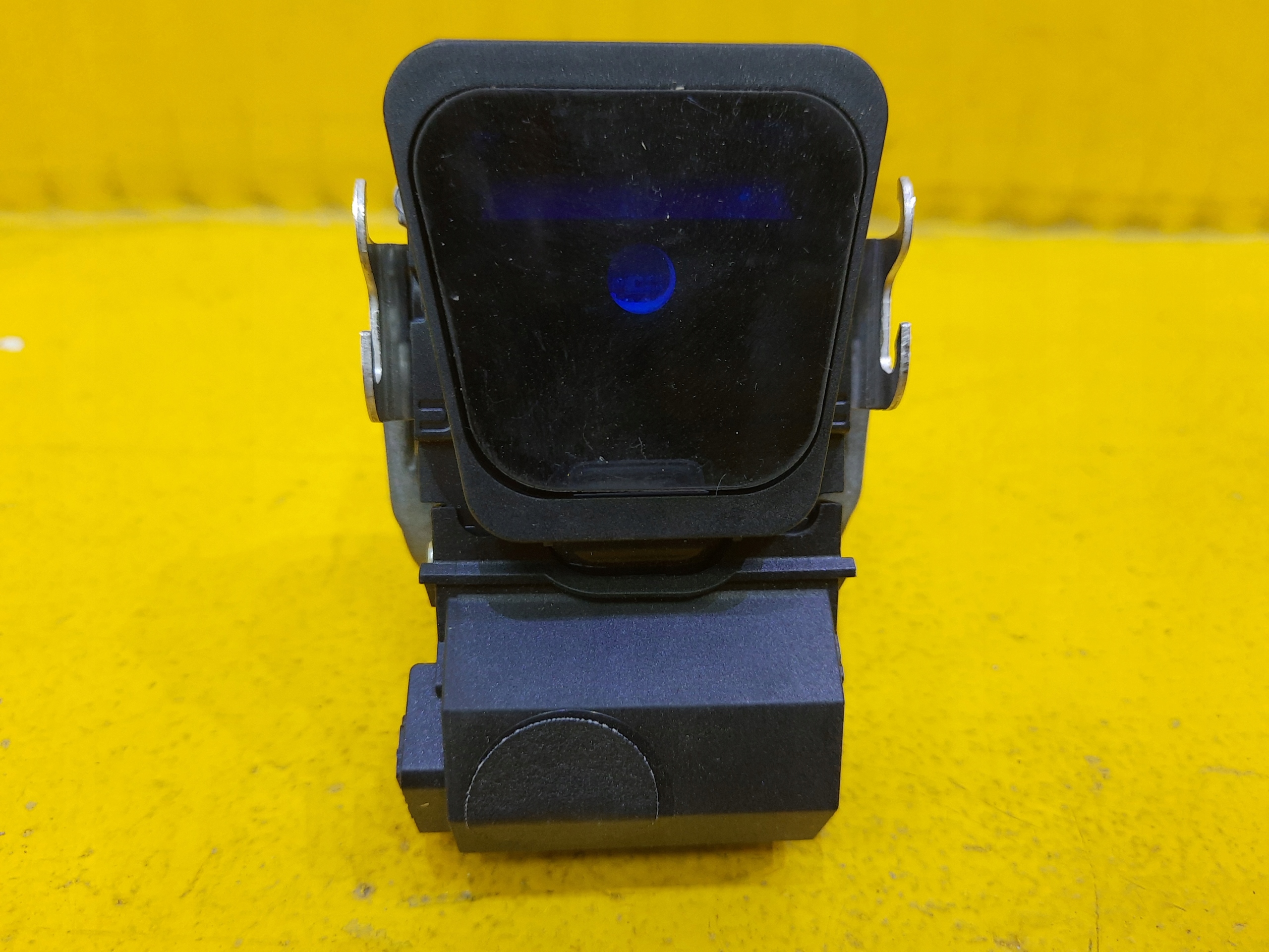 FULLBACK L200 CZUJNIK PASA RUCHU RADAR 8780A006