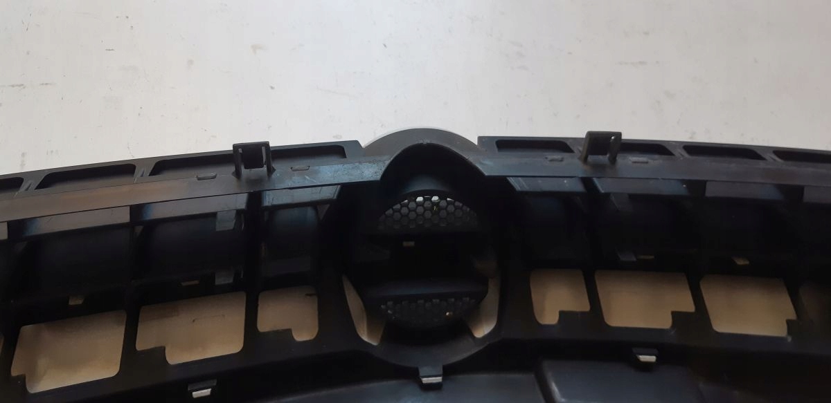 решетка радиатора opel Astra H 2004-2010