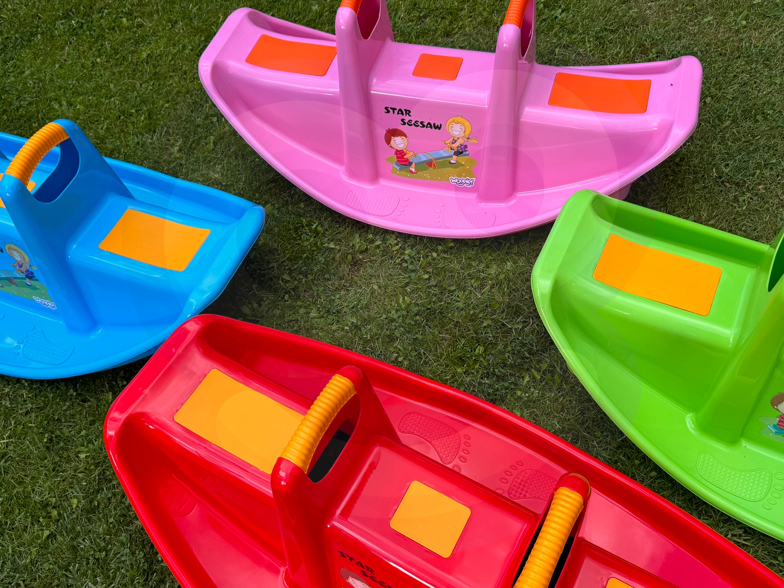 BUJAK NA BIEGUNACH OGRODOWY DLA DZIECI HUŚTAWKA DO DOMU XXL WOOPIE Marka Woopie