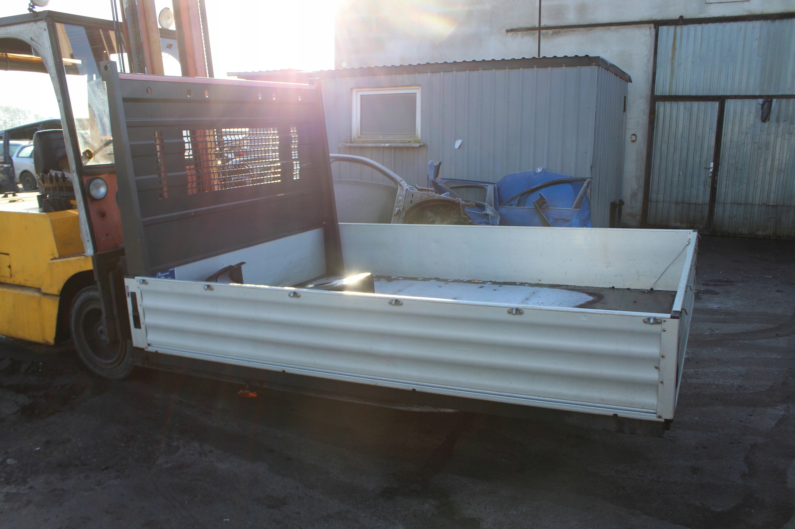 Sprinter W907 zabudowa paka skrzynia