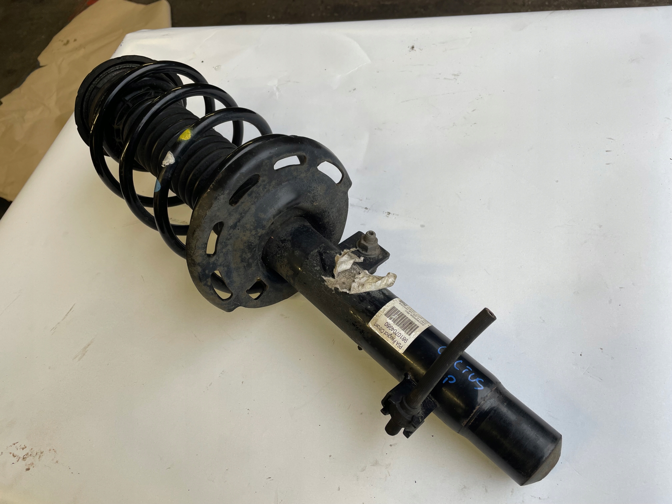 CITROEN C4 CACTUS 1.2 VTI shock absorber right front 9810704980
