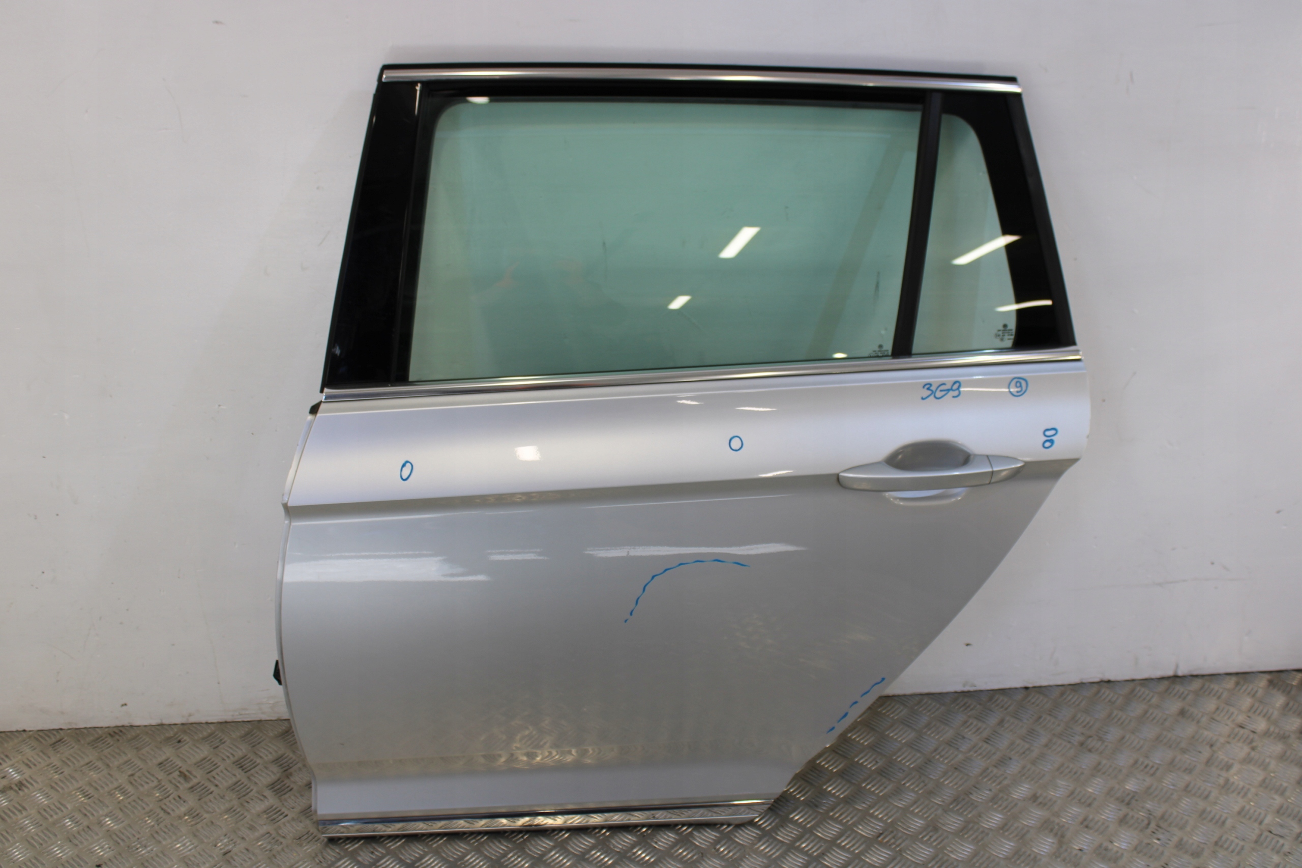 door left rear part left rear. complete VW PASSAT B8 3G0 3G9 KOMBI