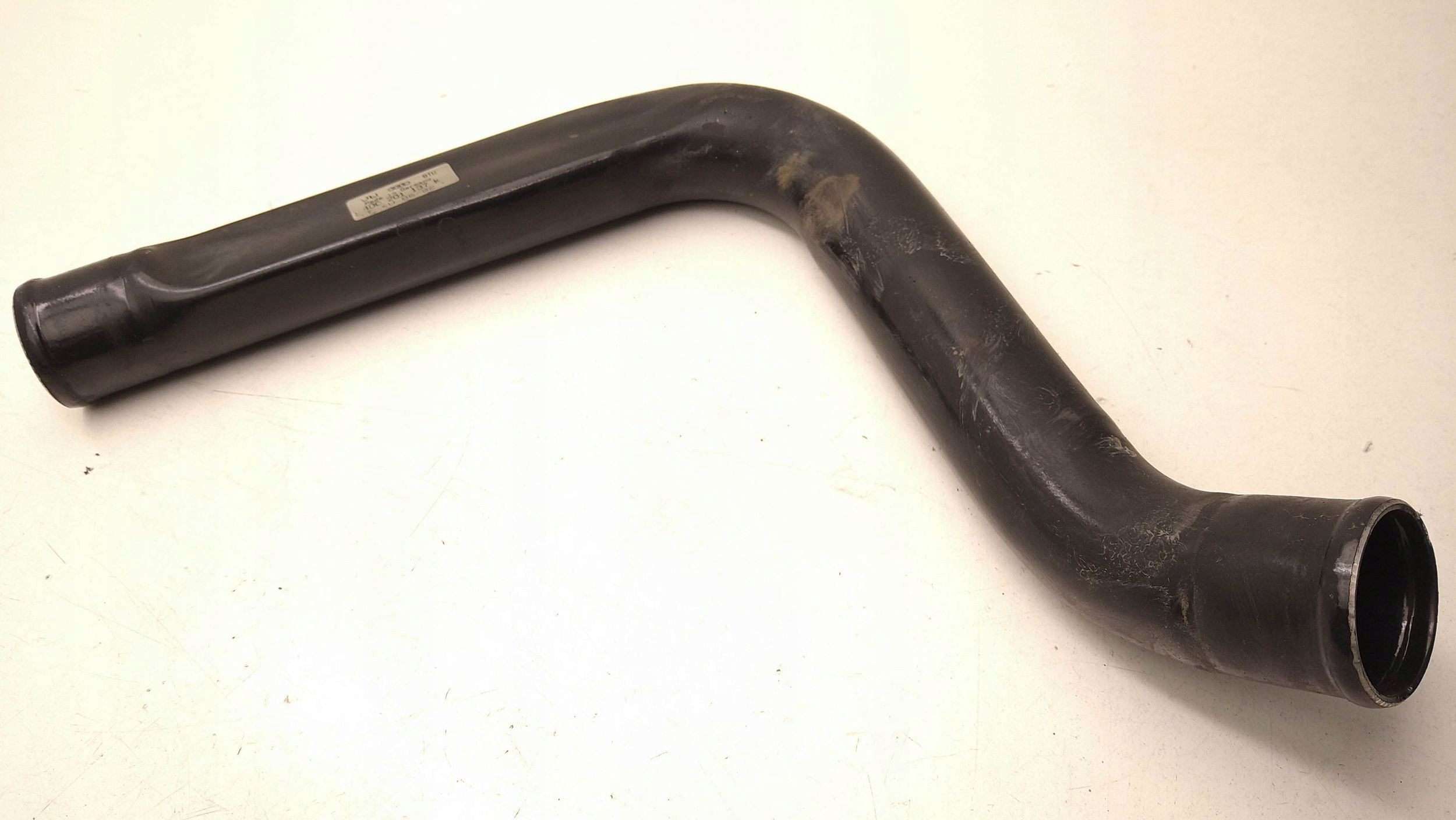 Audi A8 S8 D2 4D 2001 Rura wlewu paliwa