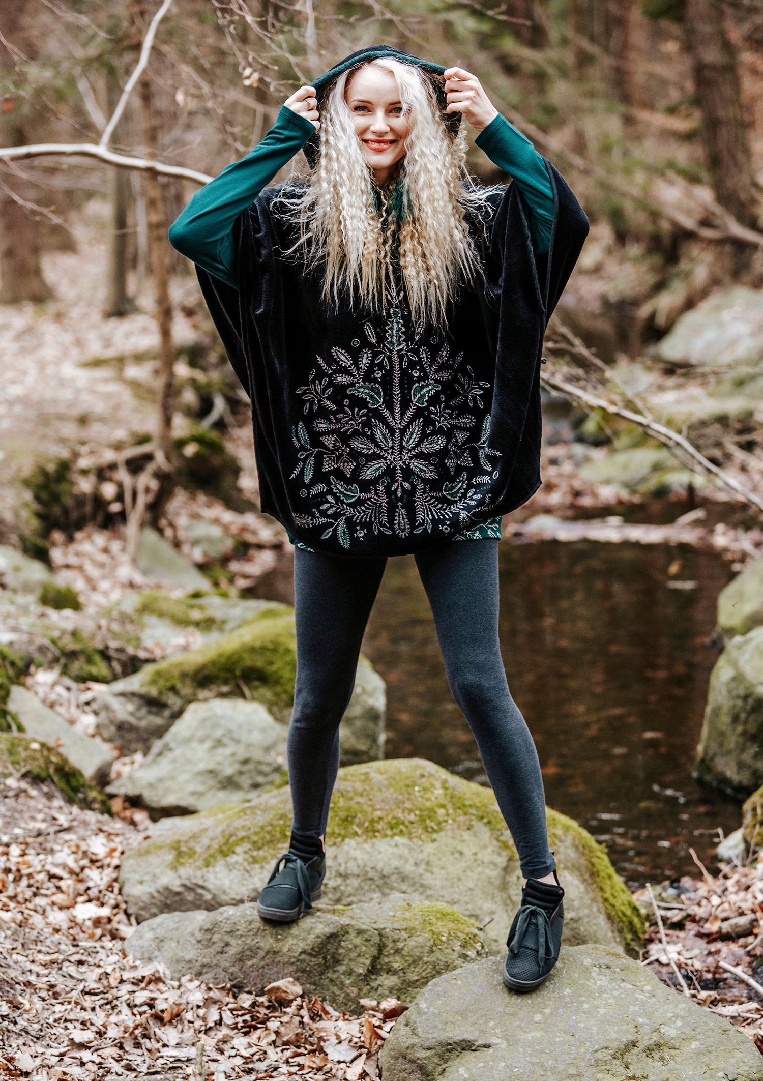 PONCZO DAMSKIE Z KAPTUREM KEY LHP802 PONCHO *S/M* Rozmiar S/M