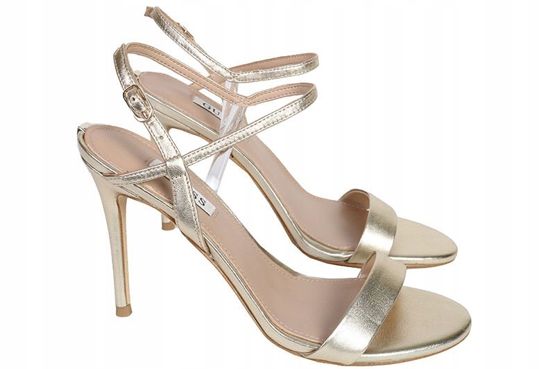 Guess Zlaté Lakované Sandály Na Podpatku S Městskými Pásky 37 Gpa