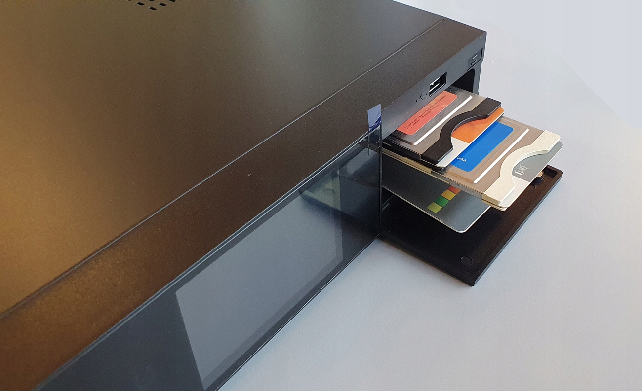 VU+ DUO 4K SE UHD 1xDUAL DVB-S2X FBC IPTV ENIGMA2 Rodzaj cyfrowy