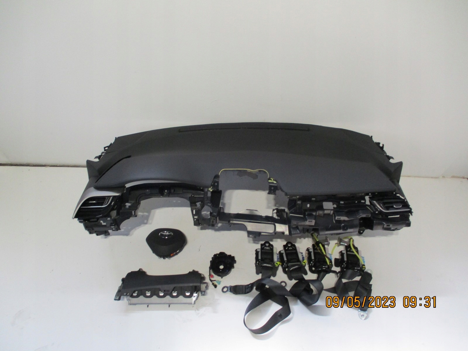 dashboard console pulpit TOYOTA CHR C-HR black