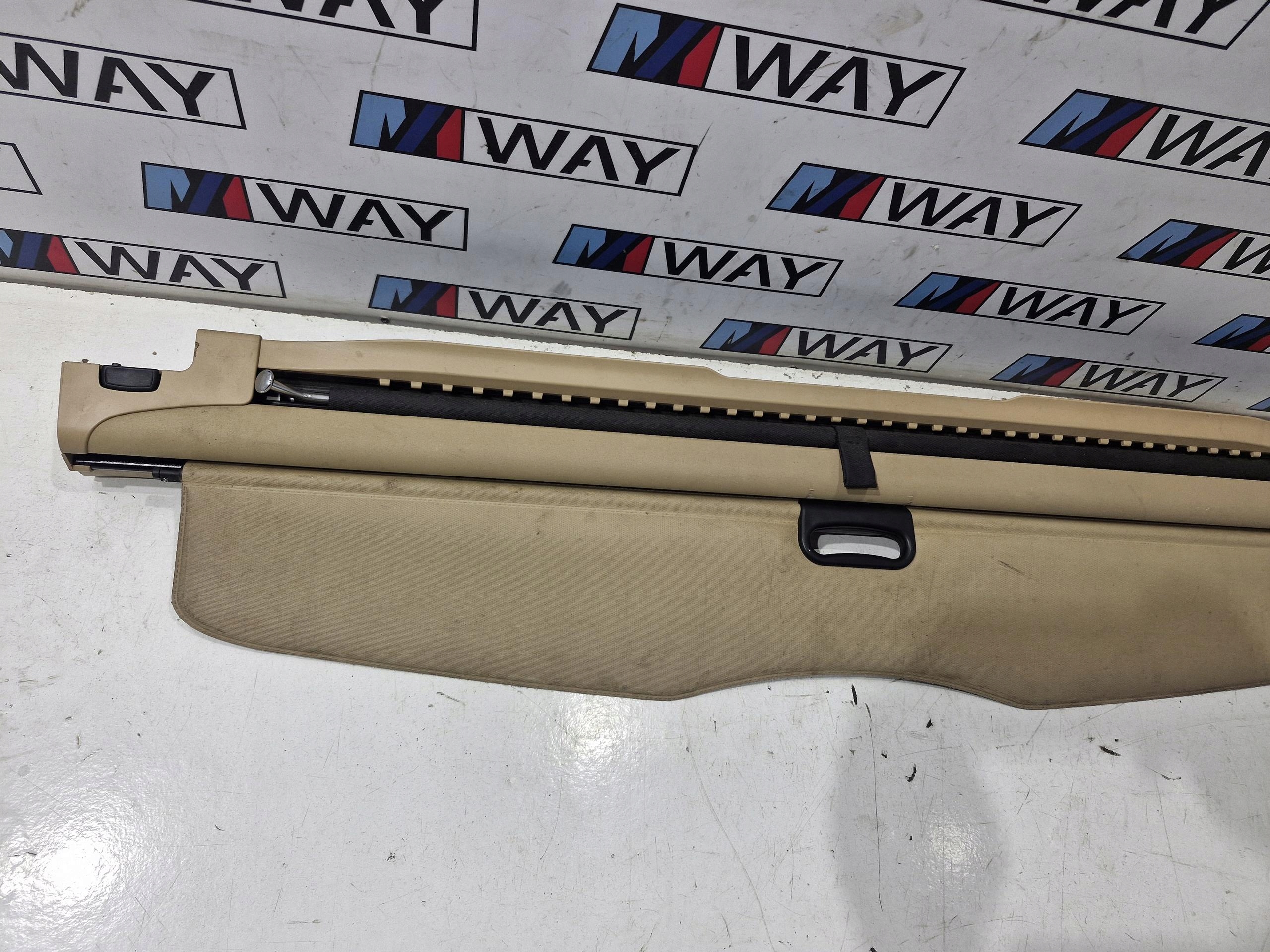 BMW E61 blinds boot beige rear