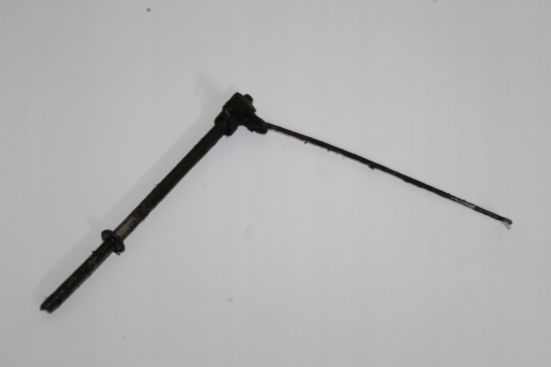 36R KOSA HUSQVARNA 140 R ośka cięgno mocowanie