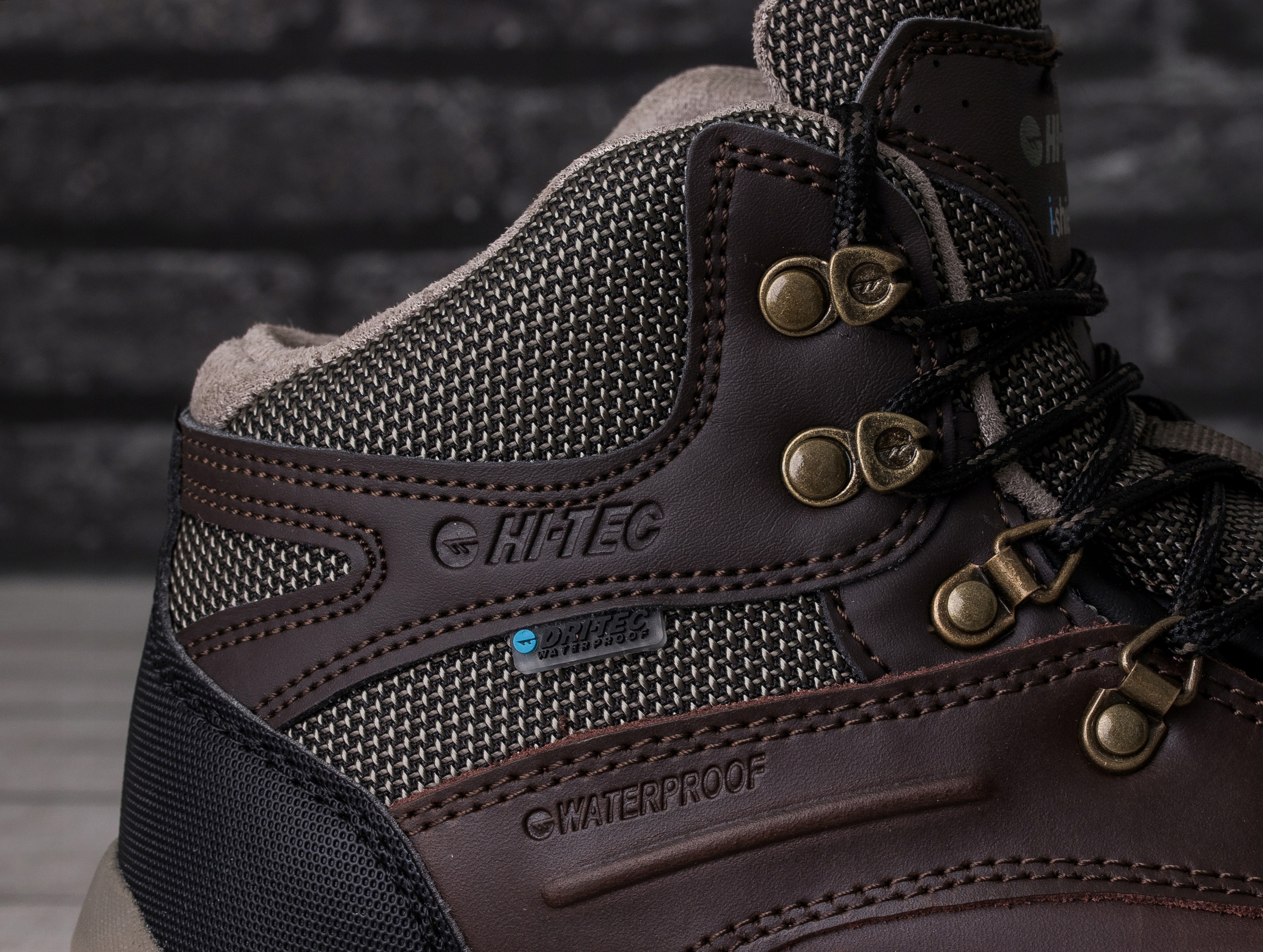 Buty zimowe HI-TEC Altitude VI Waterproof Model ZIMA WYSOKIE OUTDOOR WODOODPORNE SKÓRA