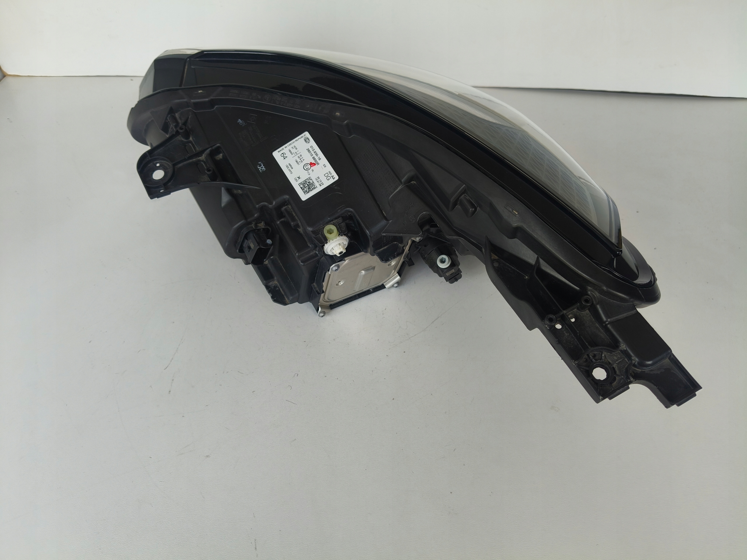 light right REFLEKTOR RENAULT CAPTUR II 19- FULL LED