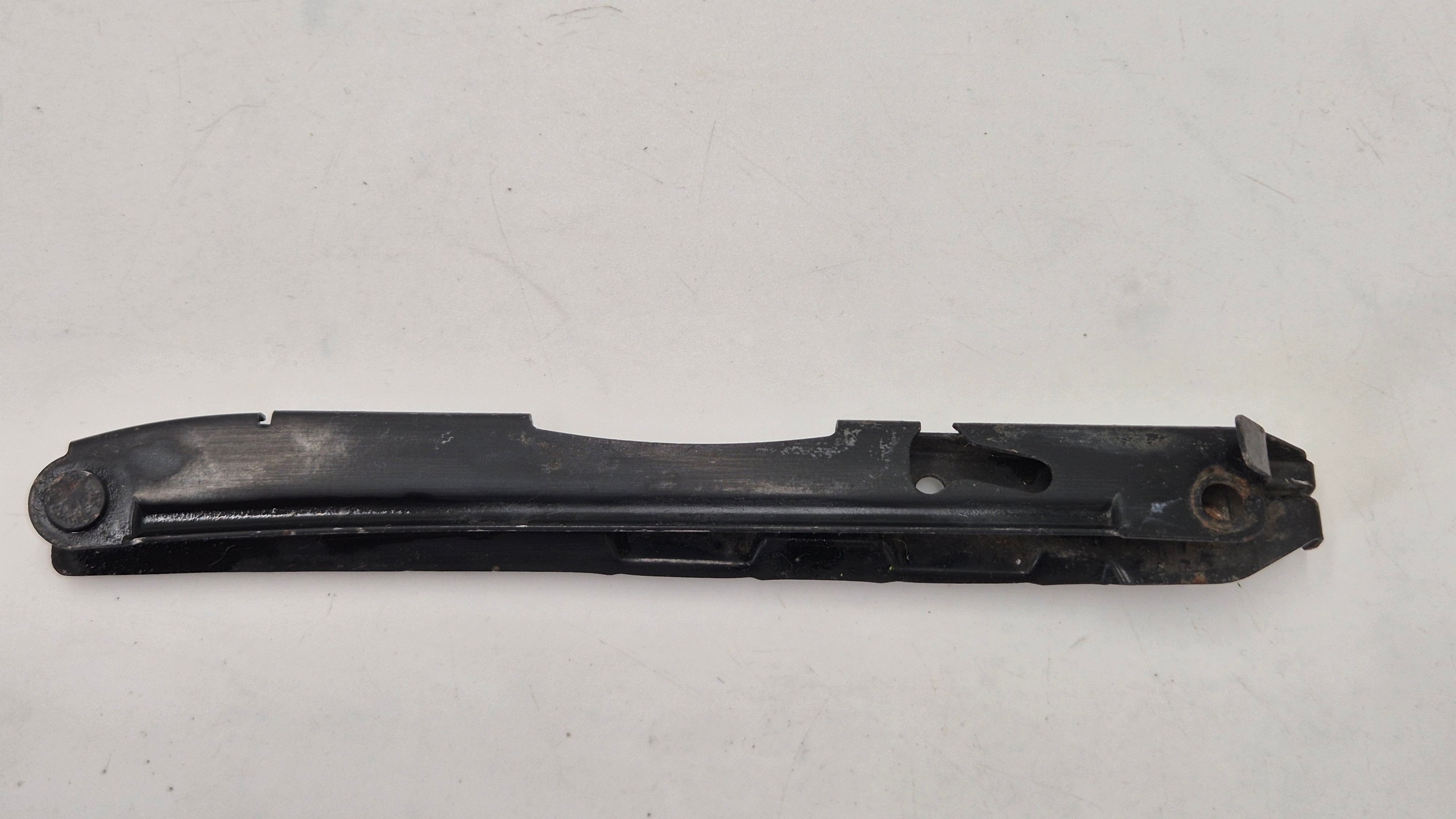 bumper bracket front right MERCEDES CLS C219 2198800214 original