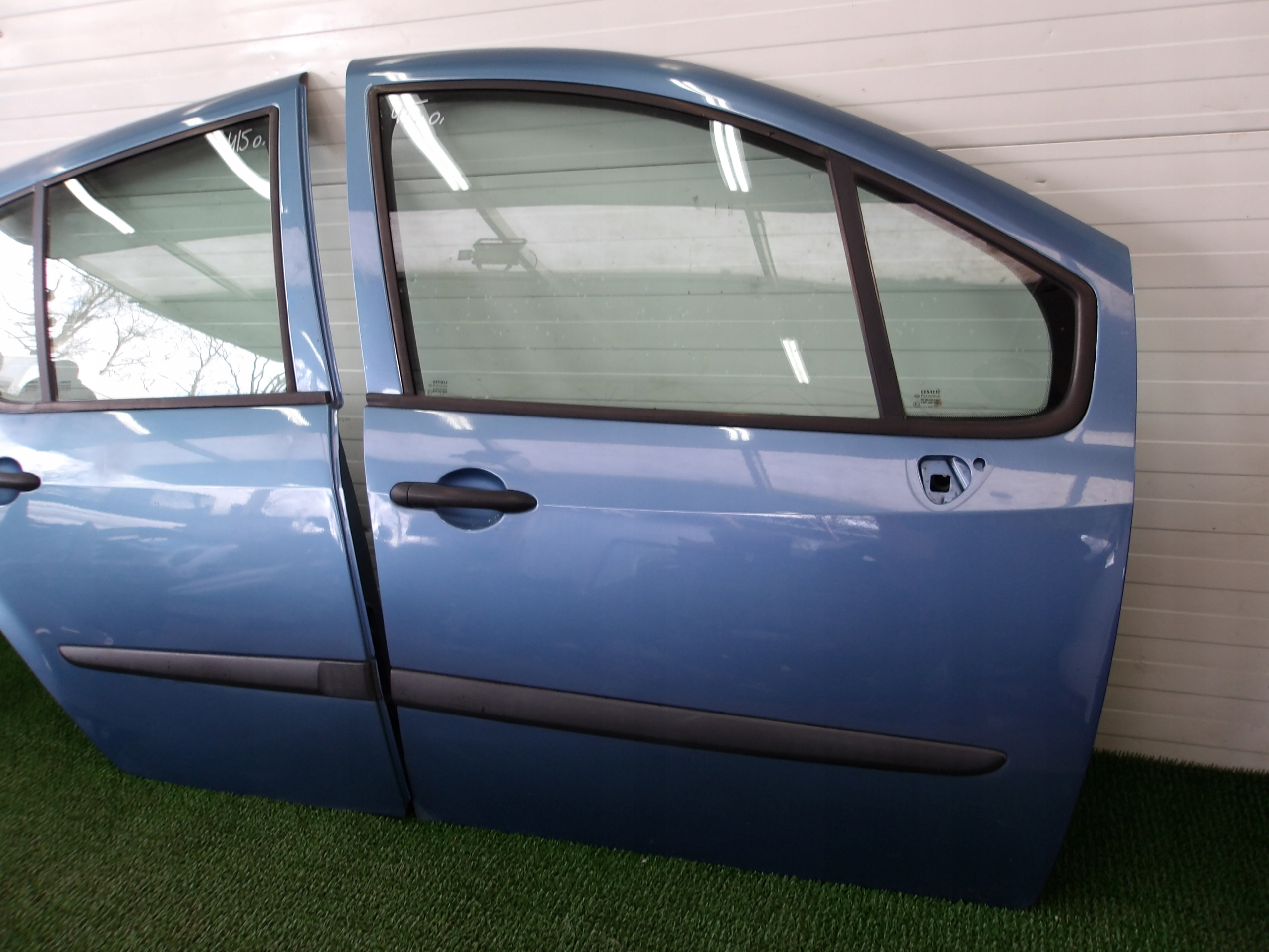 RENAULT MODUS and door front and rear. right TERNL