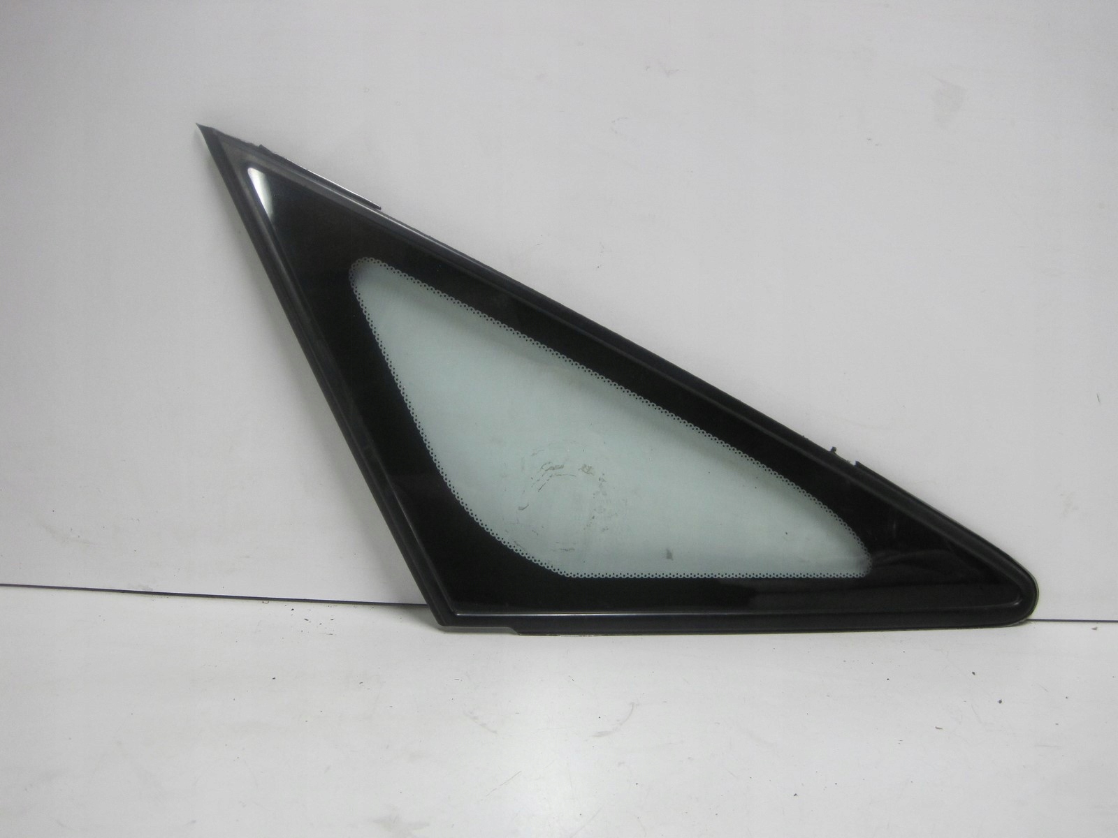 window side MITSUBISHI GRANDIS 06R right front